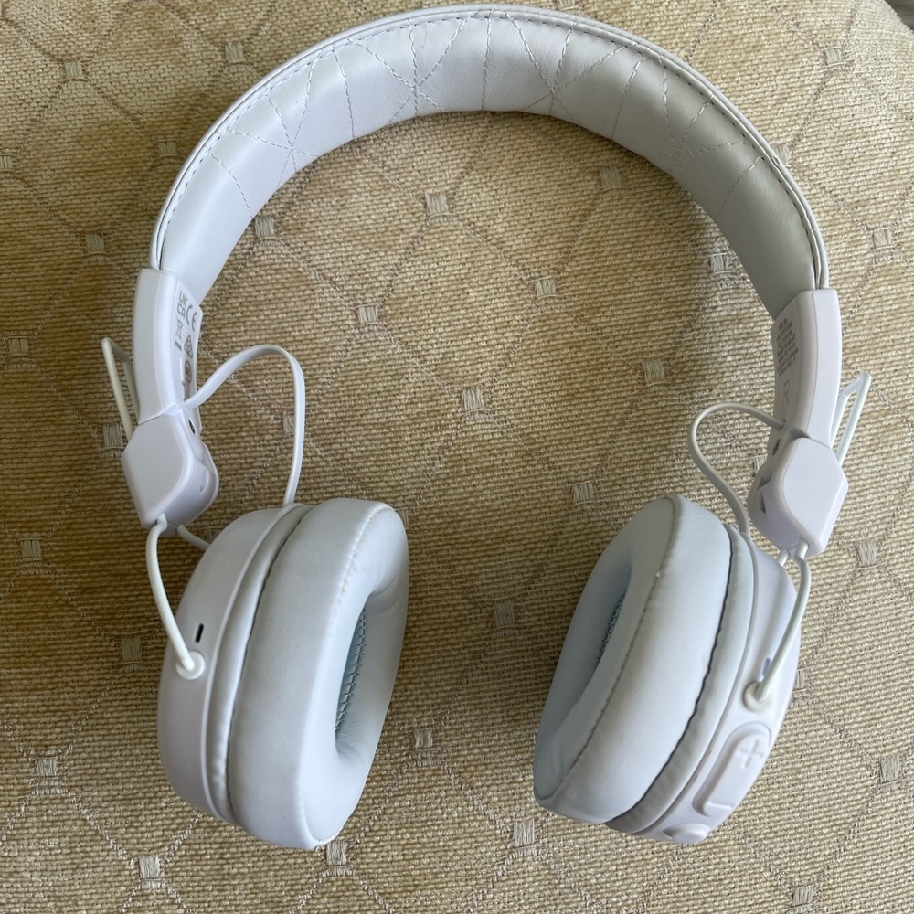 J Lab Headset includes charger